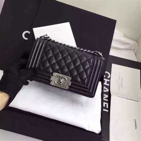 chanel le boy 20cm